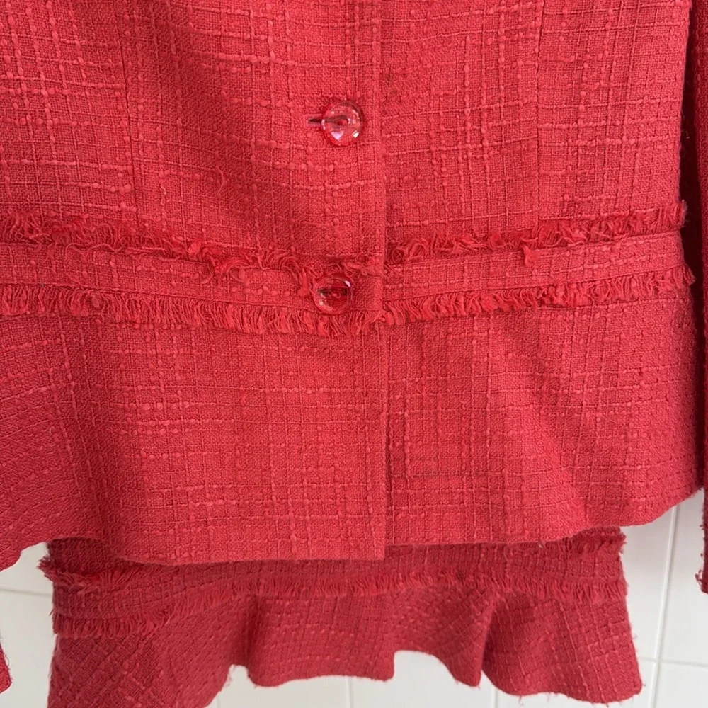 Lesuit pink skirt suit tweed size 12P never worn - Picture 2 of 3